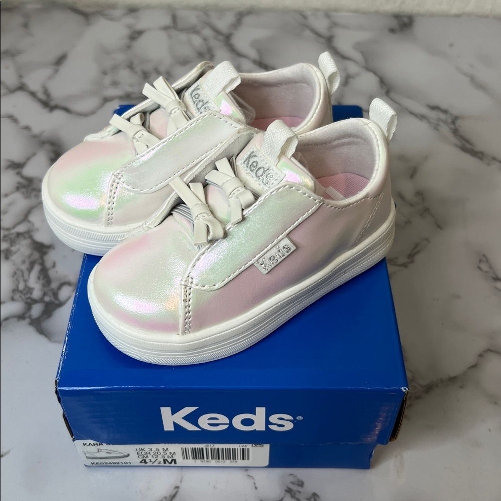 Keds Girls' Kara Slip on Bows White Pearlized Size 4.5 M